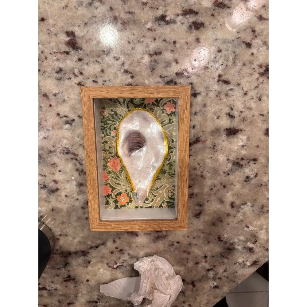Gilded Oyster Shell Shadow Box Art William Morris Floral Oak Frame 4x6